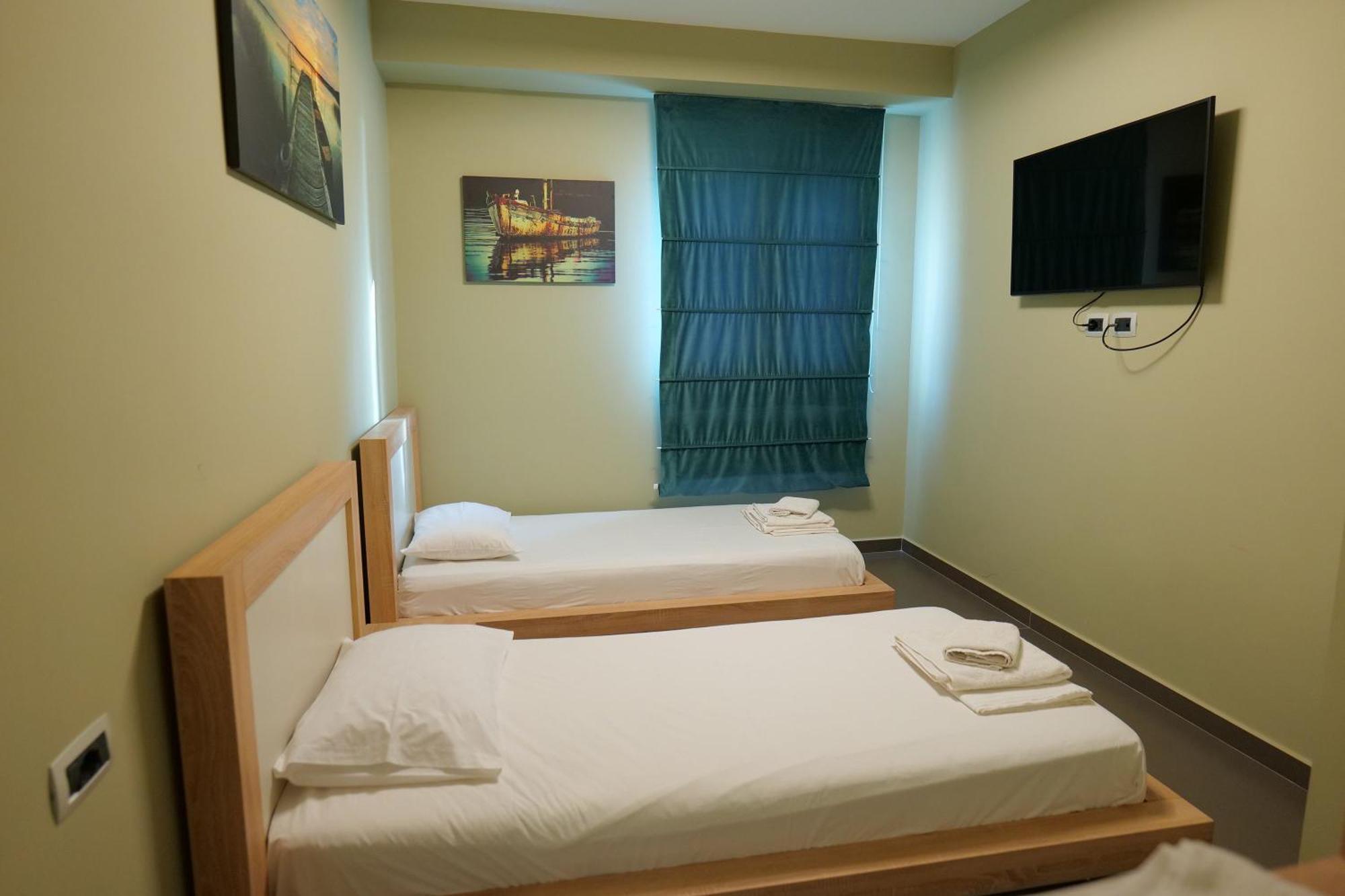 Hotel Jali ฮีมาเรอ ภายนอก รูปภาพ