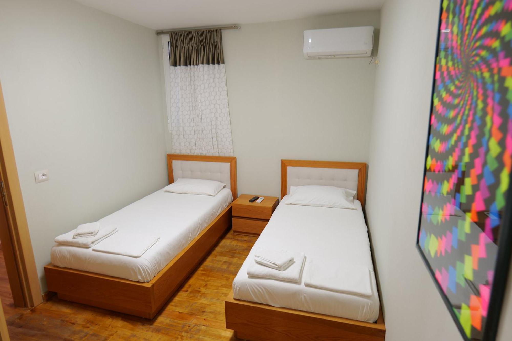 Hotel Jali ฮีมาเรอ ภายนอก รูปภาพ
