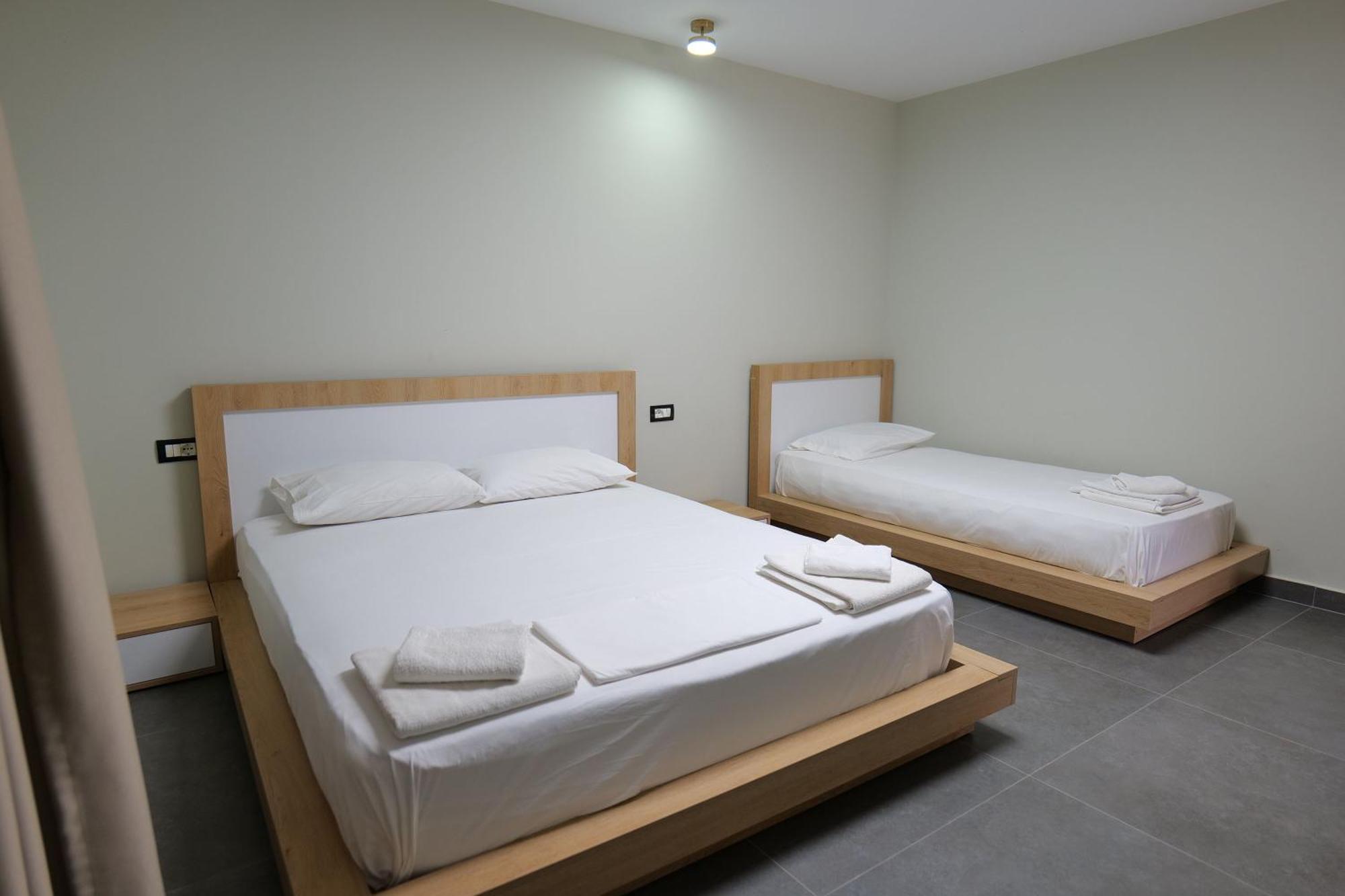 Hotel Jali ฮีมาเรอ ภายนอก รูปภาพ