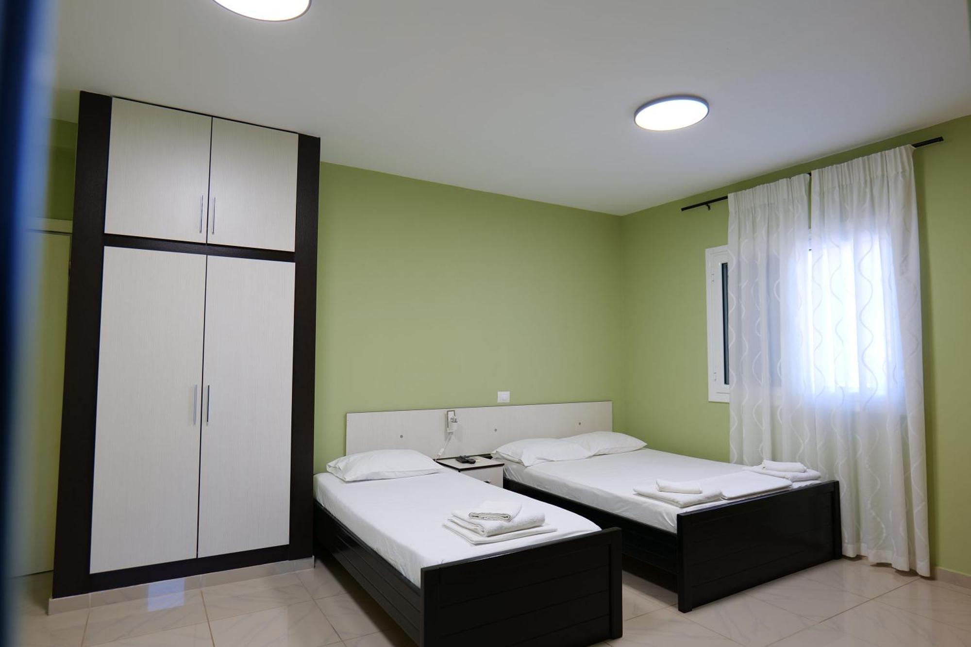 Hotel Jali ฮีมาเรอ ภายนอก รูปภาพ