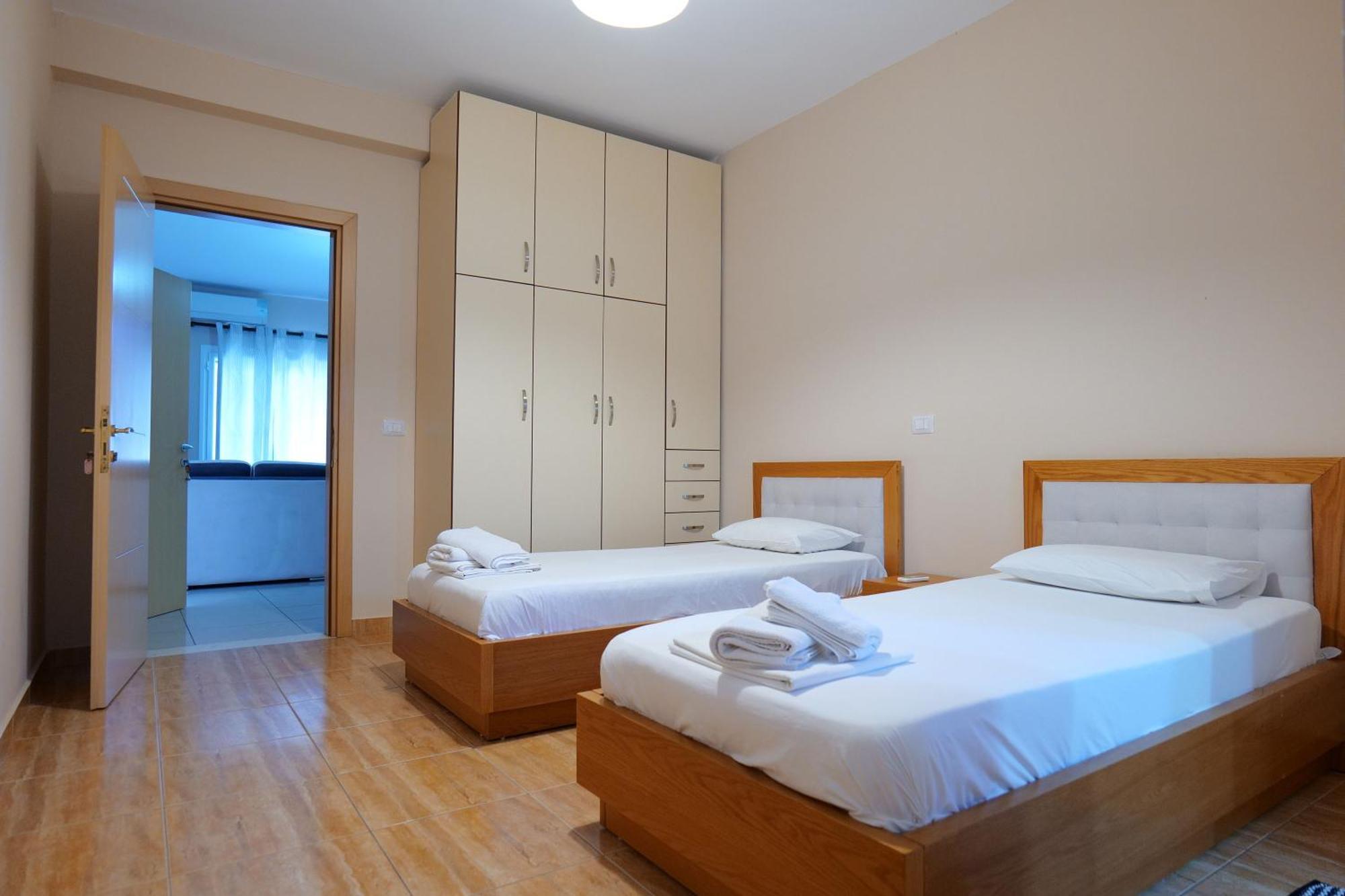Hotel Jali ฮีมาเรอ ภายนอก รูปภาพ